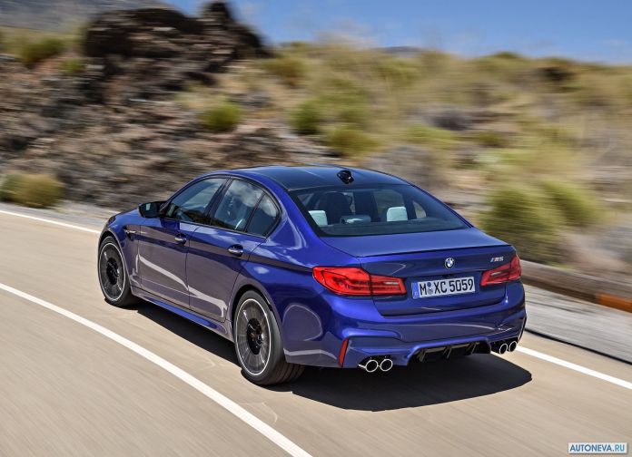 2018 BMW M5 - фотография 113 из 177
