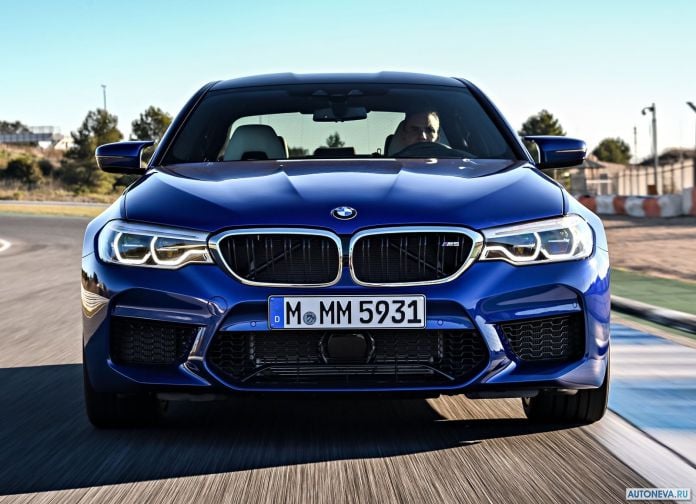 2018 BMW M5 - фотография 118 из 177