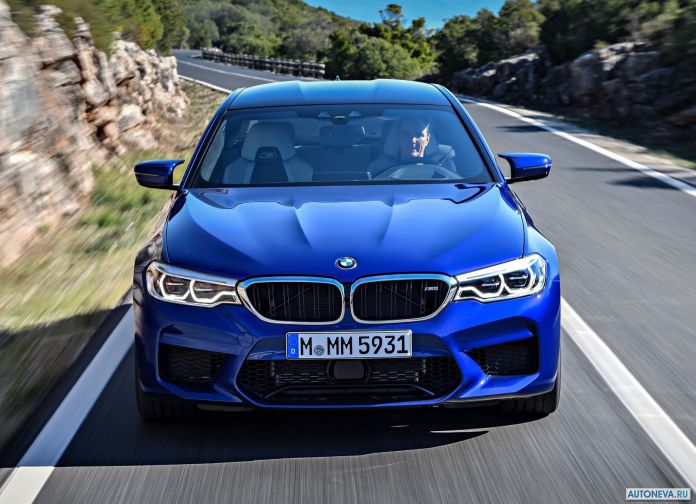2018 BMW M5 - фотография 120 из 177