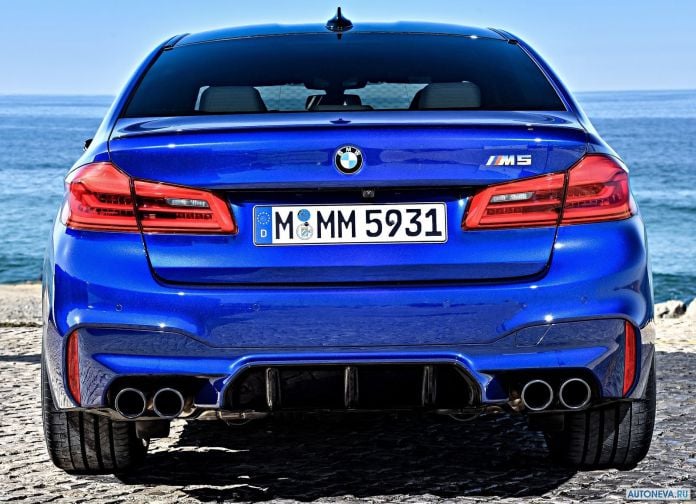 2018 BMW M5 - фотография 123 из 177