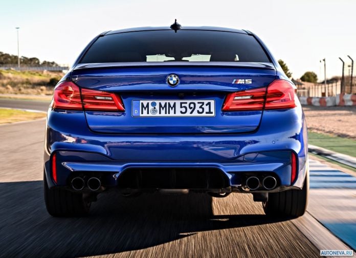 2018 BMW M5 - фотография 126 из 177