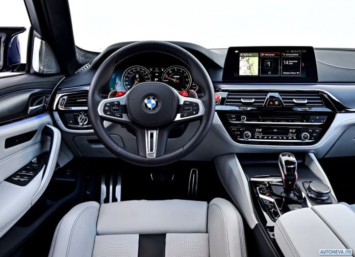 2018 BMW M5 - фотография 128 из 177