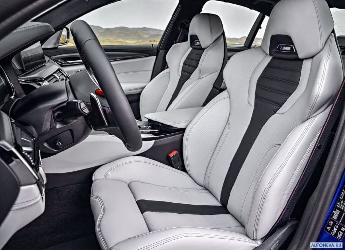 2018 BMW M5 - фотография 135 из 177