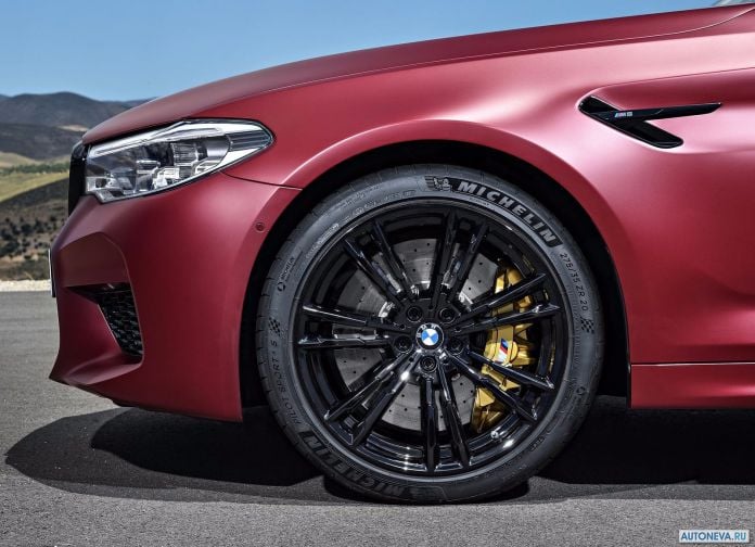 2018 BMW M5 First Edition - фотография 19 из 24 2018 BMW M5 First Edition - фотография 19 из 24