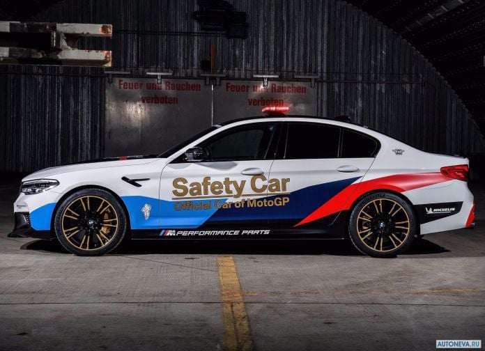 2018 BMW M5 MotoGP Safety Car - фотография 8 из 42 2018 BMW M5 MotoGP Safety Car - фотография 8 из 42