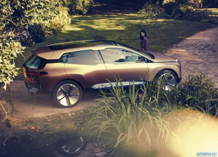 2018 BMW Vision iNext Concept - фотография 10 из 43