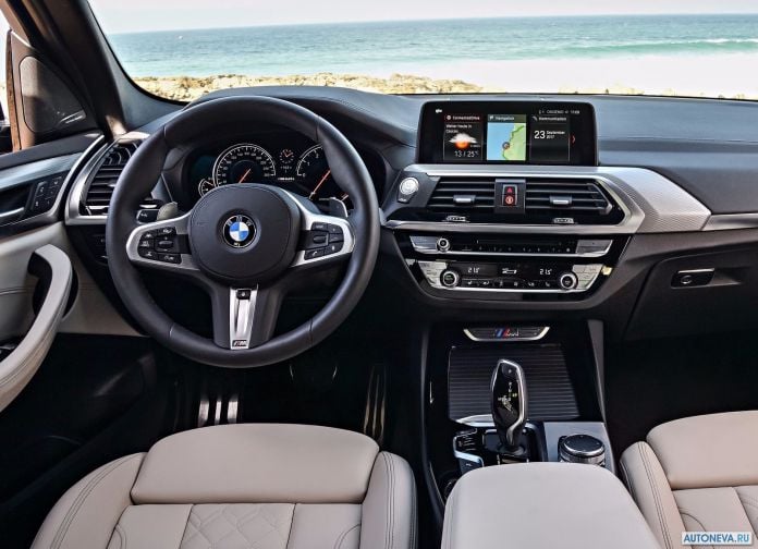 2018 BMW X3 M40i - фотография 73 из 156