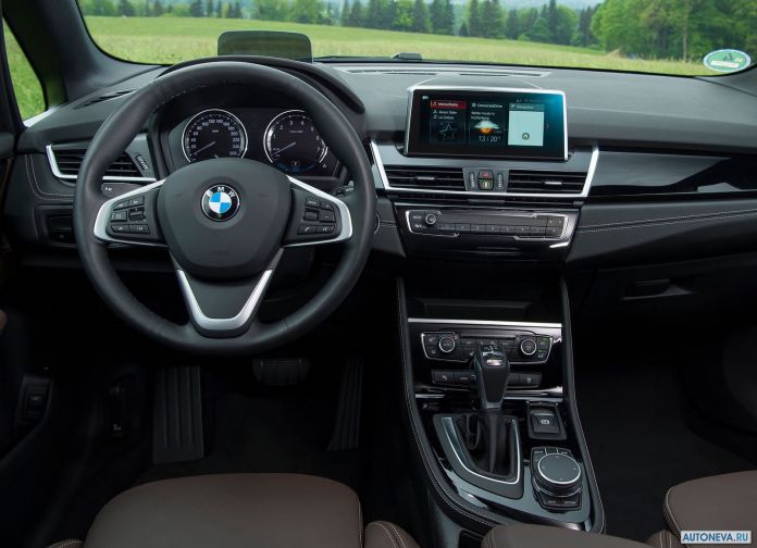 2019 BMW 225xe iPerformance - фотография 3 из 16