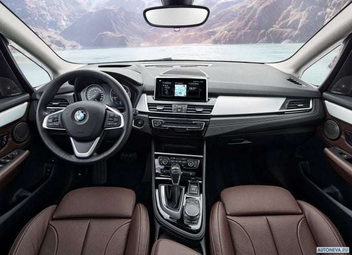 2019 BMW 225xe iPerformance - фотография 4 из 16 2019 BMW 225xe iPerformance - фотография 4 из 16