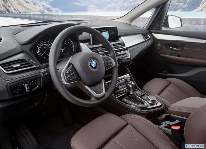 2019 BMW 225xe iPerformance - фотография 5 из 16