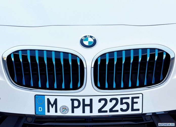 2019 BMW 225xe iPerformance - фотография 9 из 16