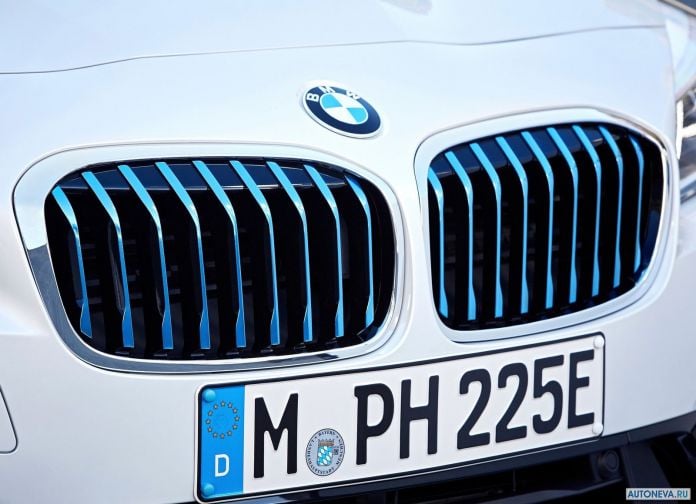 2019 BMW 225xe iPerformance - фотография 10 из 16