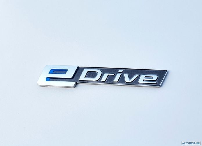 2019 BMW 225xe iPerformance - фотография 14 из 16