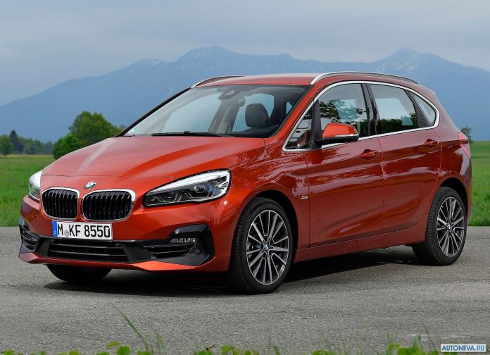 2019 BMW 2-series Active Tourer - фотография 3 из 97