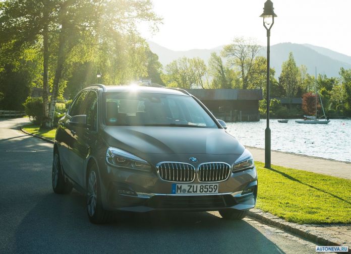 2019 BMW 2-series Active Tourer - фотография 8 из 97 2019 BMW 2-series Active Tourer - фотография 8 из 97