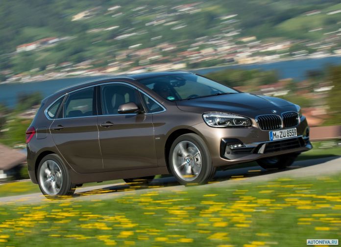 2019 BMW 2-series Active Tourer - фотография 11 из 97