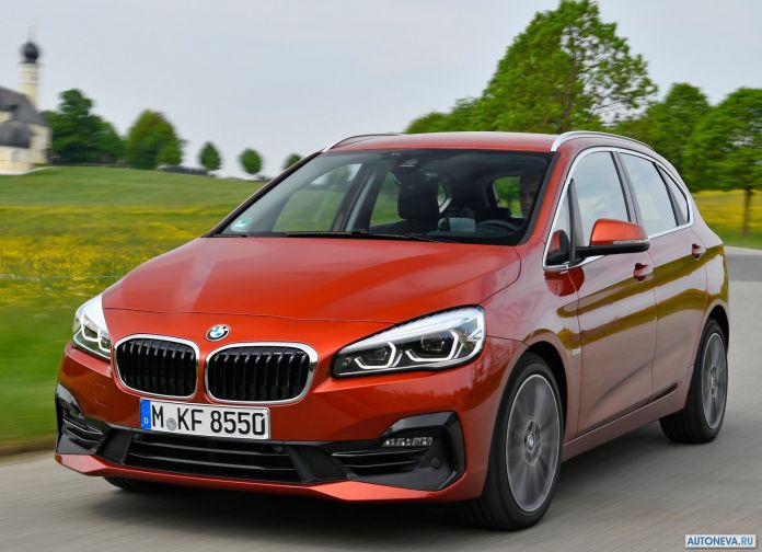 2019 BMW 2-series Active Tourer - фотография 16 из 97