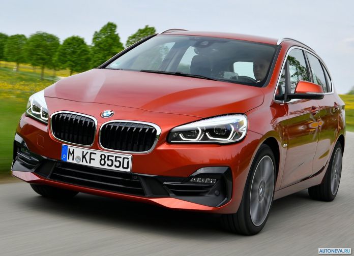 2019 BMW 2-series Active Tourer - фотография 21 из 97