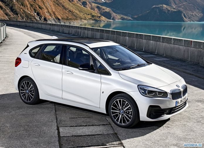 2019 BMW 2-series Gran Tourer - фотография 1 из 115
