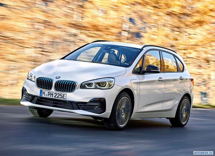 2019 BMW 2-series Gran Tourer - фотография 8 из 115