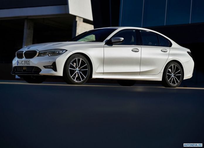 2019 BMW 320d Sport Line - фотография 1 из 107