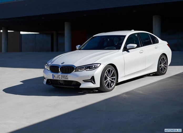 2019 BMW 320d Sport Line - фотография 3 из 107