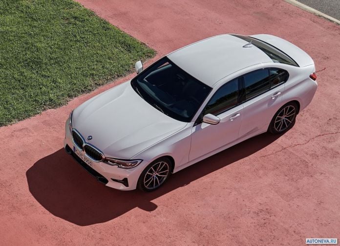 2019 BMW 320d Sport Line - фотография 4 из 107