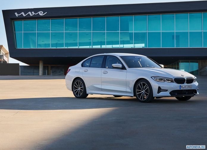 2019 BMW 320d Sport Line - фотография 24 из 107