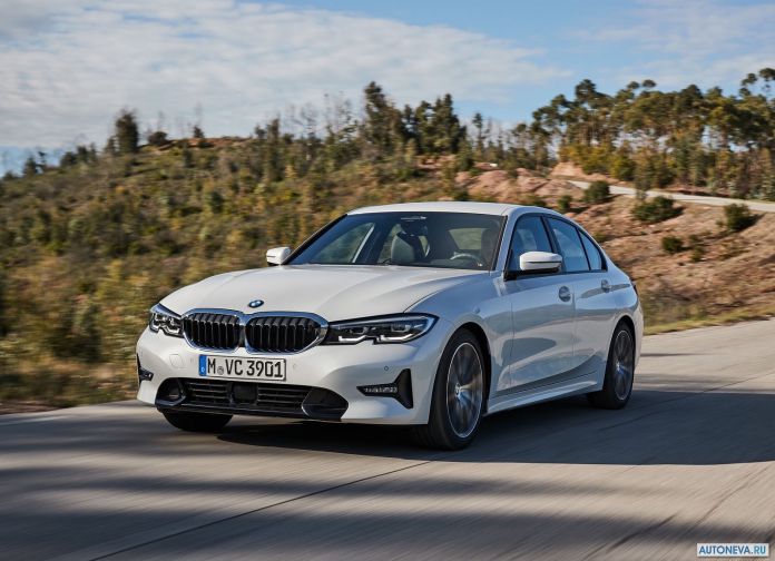 2019 BMW 320d Sport Line - фотография 38 из 107