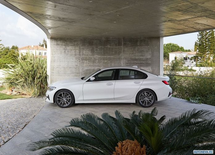 2019 BMW 320d Sport Line - фотография 49 из 107