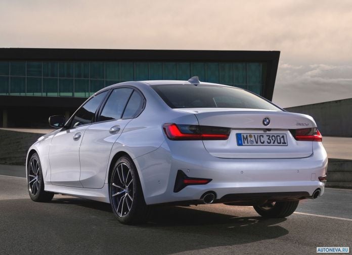 2019 BMW 320d Sport Line - фотография 56 из 107