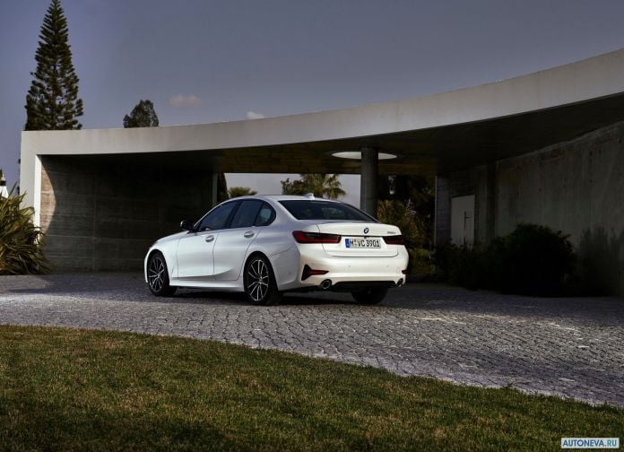 2019 BMW 320d Sport Line - фотография 65 из 107 2019 BMW 320d Sport Line - фотография 65 из 107
