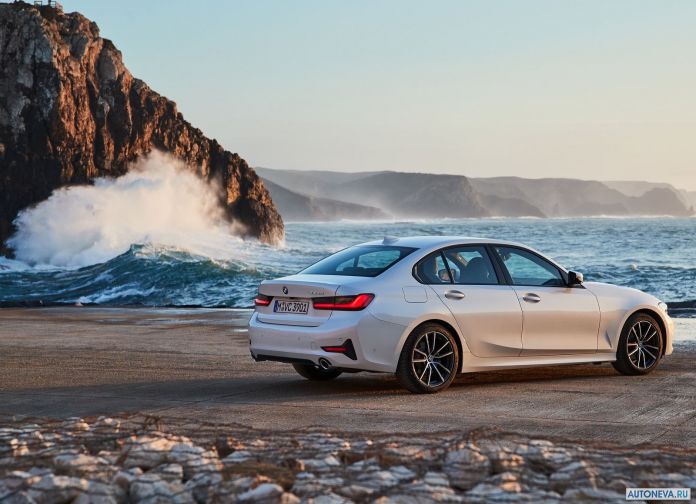 2019 BMW 320d Sport Line - фотография 66 из 107