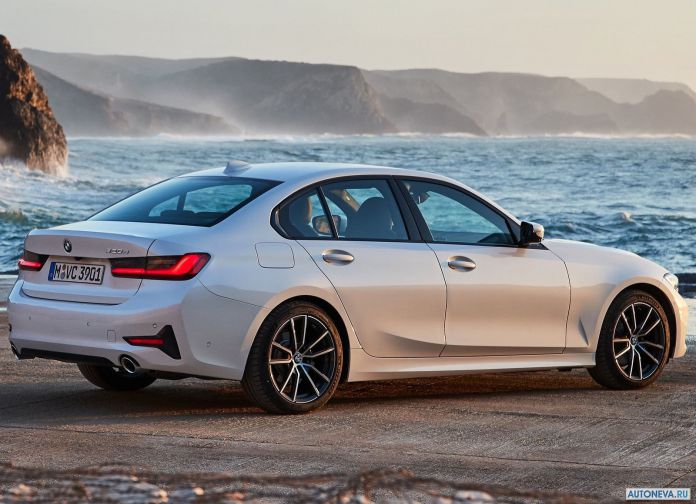 2019 BMW 320d Sport Line - фотография 68 из 107