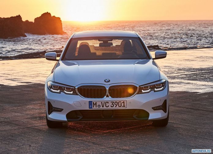 2019 BMW 320d Sport Line - фотография 80 из 107