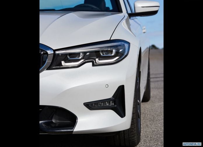 2019 BMW 320d Sport Line - фотография 105 из 107 2019 BMW 320d Sport Line - фотография 105 из 107