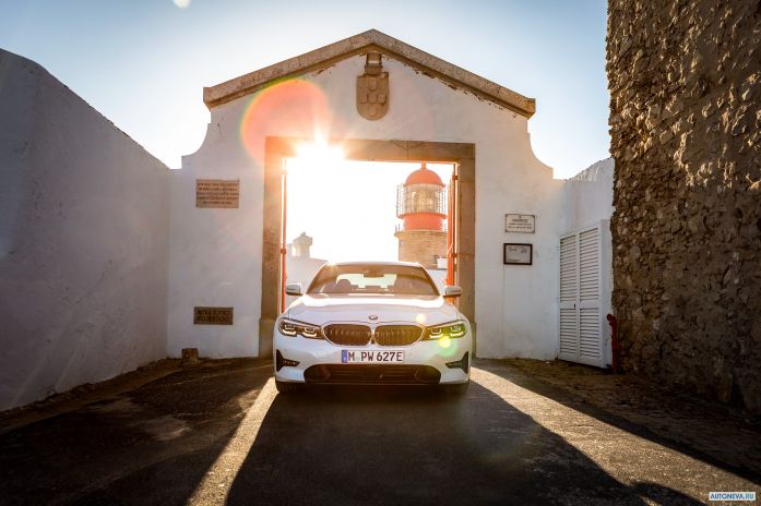 2019 BMW 330e Sedan - фотография 2 из 13 2019 BMW 330e Sedan - фотография 2 из 13