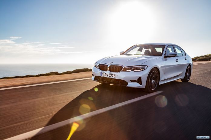 2019 BMW 330e Sedan - фотография 3 из 13 2019 BMW 330e Sedan - фотография 3 из 13