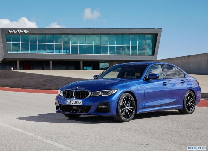 2019 BMW 330i M Sport - фотография 5 из 110 2019 BMW 330i M Sport - фотография 5 из 110