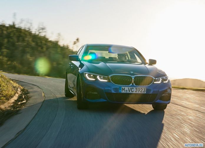 2019 BMW 330i M Sport - фотография 14 из 110 2019 BMW 330i M Sport - фотография 14 из 110