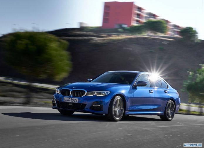 2019 BMW 330i M Sport - фотография 28 из 110