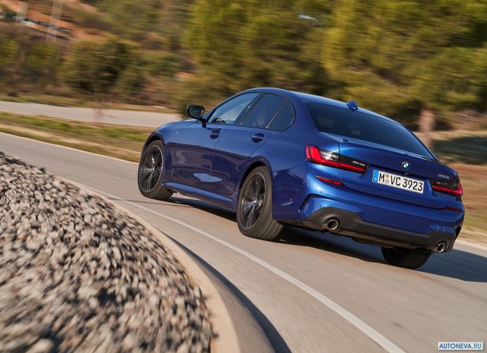 2019 BMW 330i M Sport - фотография 55 из 110