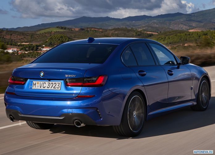 2019 BMW 330i M Sport - фотография 59 из 110