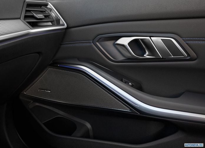 2019 BMW 330i M Sport - фотография 93 из 110