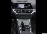 bmw_2019_3_series_095.jpg