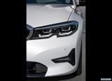 bmw_2019_3_series_100.jpg