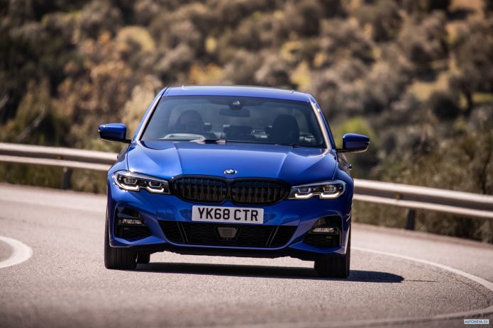 2019 BMW 320d M Sport xDrive UK version - фотография 3 из 40