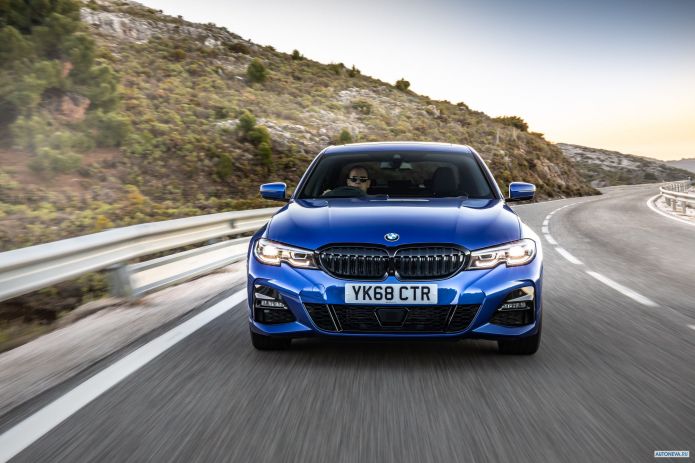 2019 BMW 320d M Sport xDrive UK version - фотография 5 из 40