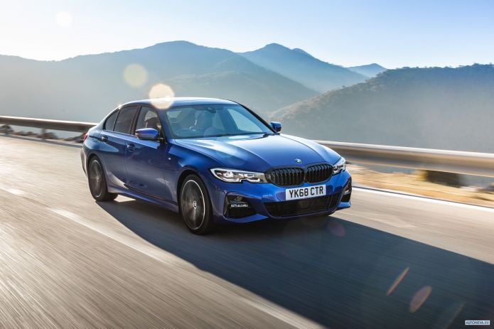 2019 BMW 320d M Sport xDrive UK version - фотография 15 из 40