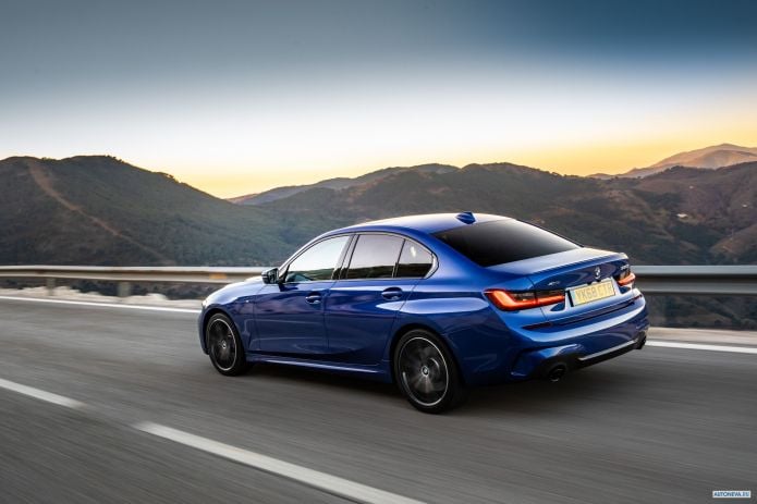 2019 BMW 320d M Sport xDrive UK version - фотография 18 из 40 2019 BMW 320d M Sport xDrive UK version - фотография 18 из 40
